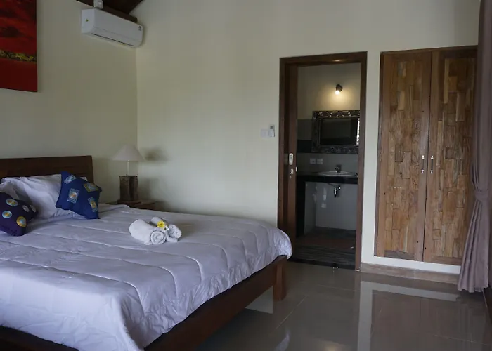 Sari Bamboo Villa *