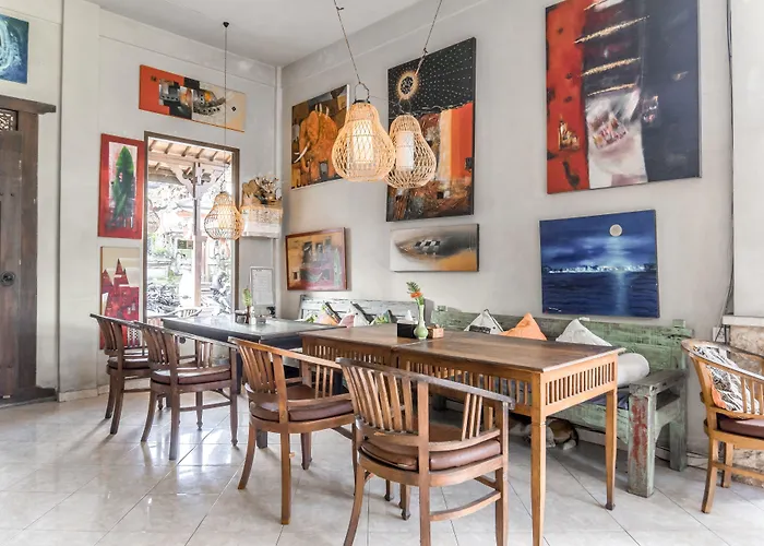 Sari Bamboo Villa *